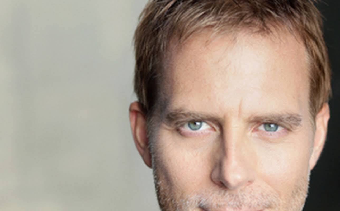 Daniel Travis
