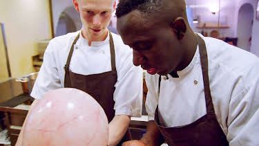 12:00: Deilige danske hotell: Dragsholm slott | NRK 1 | 4/26 2026