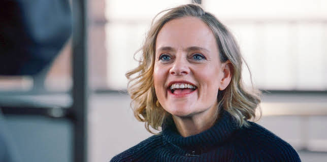 20:55: A-laget: Henriette Steenstrup | NRK 1 | 11/8 2025