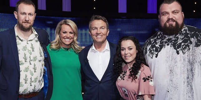 11:00 PM: The Chase Celebrity Christmas | Challenge | 12/25 2025