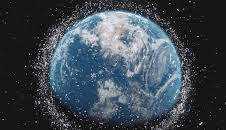 Gefährlicher Weltraumschrott Auf Kollisionskurs mit Satelliten