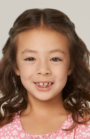 Aubrey Anderson-Emmons as 