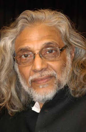 Muzaffar Ali as Director
