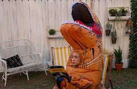 Home Sweet Rome, Season 1: Tanti Auguri A Lucy