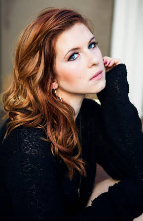 Magda Apanowicz as 
