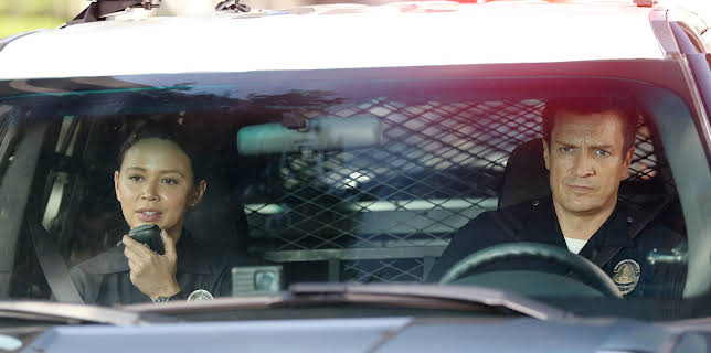 17:30: The Rookie (S4 E2) (S4) | Viasat Series | 11/25 2025