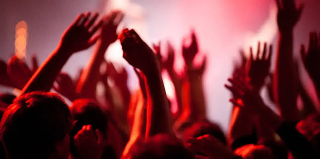 20:15: Hitgiganten - Die Stars hinter den Stars | Radio Bremen | 12/29 2025