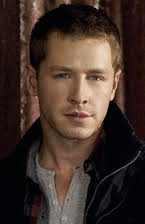 Josh Dallas som 