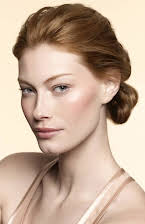 Alyssa Sutherland som 