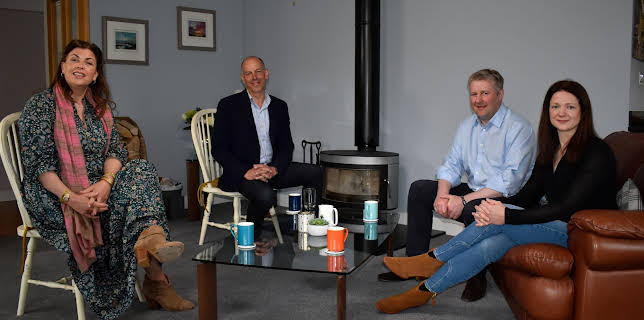 8:00 PM: Kirstie and Phil's Love It or... | Channel 4 | 2/25 2026