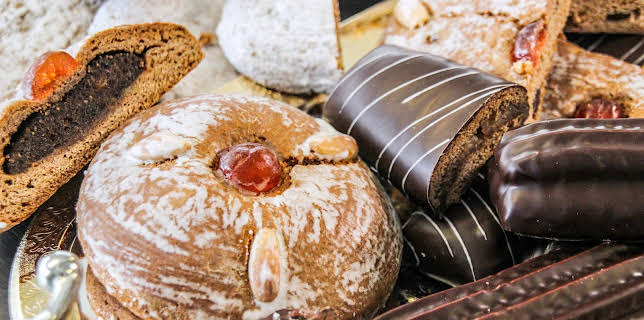 11:42: Lebkuchenreisen | 3SAT | 12/25 2025