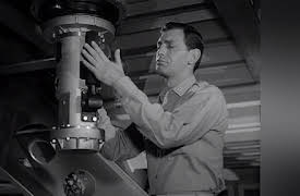 Voyage to the Bottom of the Sea Season 1: Mutiny