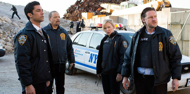 10:00 PM: Law & Order: Special Victims Unit (S15 E20) (S15) | 5 USA | 12/23 2025