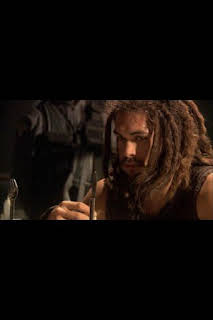 21:05: Stargate Atlantis (T2): Ep.19 Infierno | SYFY | 4/1 2026