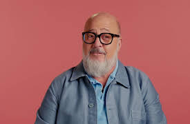 Forking Delicious: 100 Iconic Dishes: This Sandwich is Defying Gravity