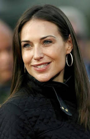 Claire Forlani as 