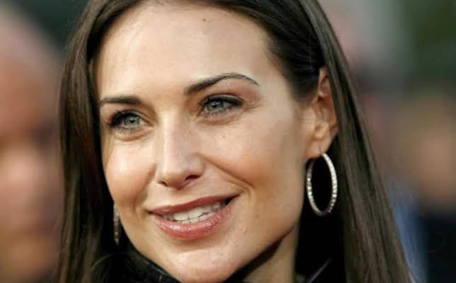 Claire Forlani