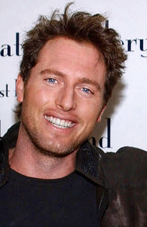 Ryan Alosio as 