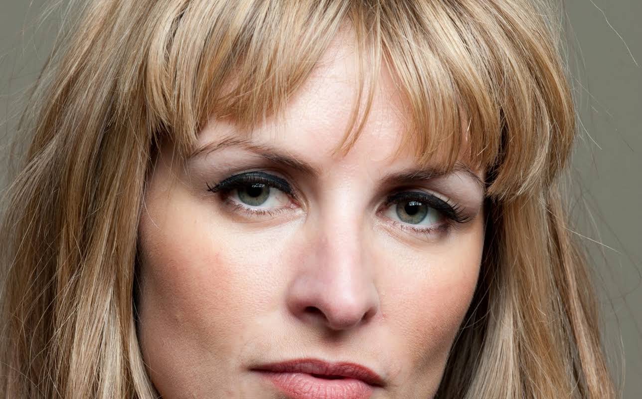 Lesley Harcourt