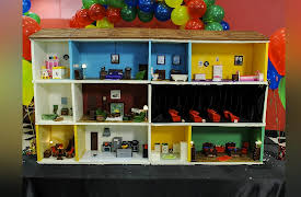 Little Chocolatiers: Big Dollhouse