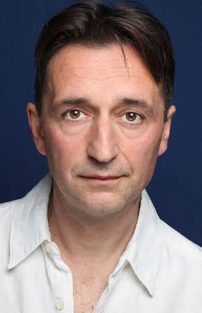 Georg Nikoloff as 