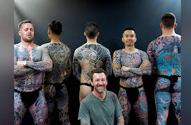 Beneath the Ink: The Artful Historian