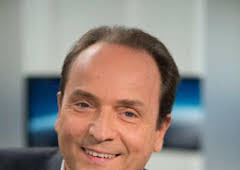 64'le monde en français