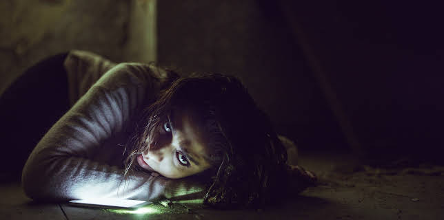 Kolaiyuthir Kaalam (2019)