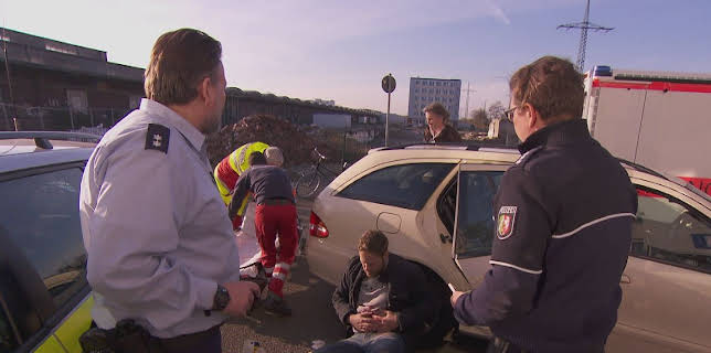 03:55: Auf Streife | Sat1 | 2/12 2026