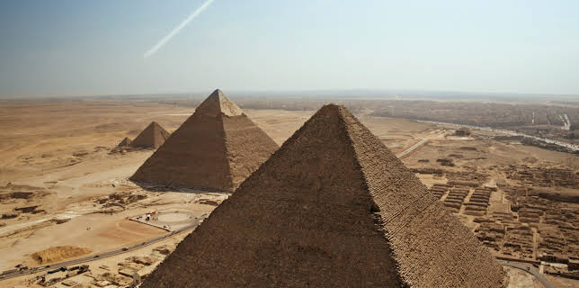 21:45: Ägypten - Welt der Pharaonen | ZDFinfo | 1/10 2026