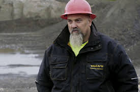 Hoffman Family Gold, Season 1: The Toddfather Returns