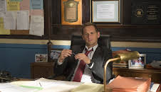 Detective Laura Diamond