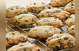 The Everyday Gourmet: Baking Pastries and Desserts: Handle with Care: Basic Doughs1-01