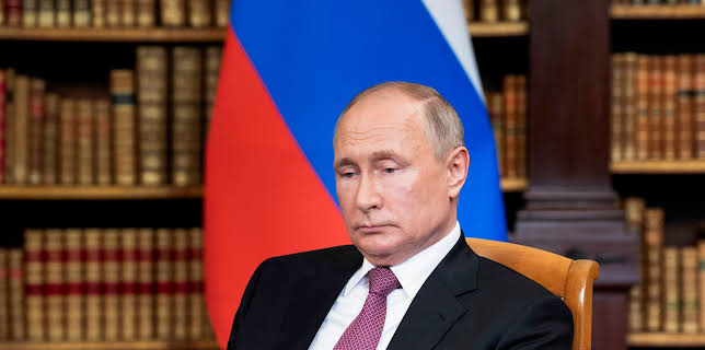 12:00: Putin – der gefährliche Despot | ZDFinfo | 10/31 2025