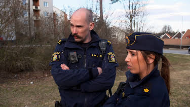 04:00: Södertäljepolisen (S3 E8) (S3) | Kanal 9 | 5/18 2026