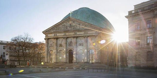 10:00: Gottesdienst | Das Erste | 11/1 2025