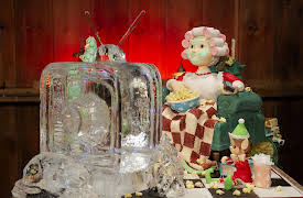 Santa's Baking Blizzard, Season 1: Mrs. Claus' Night Off