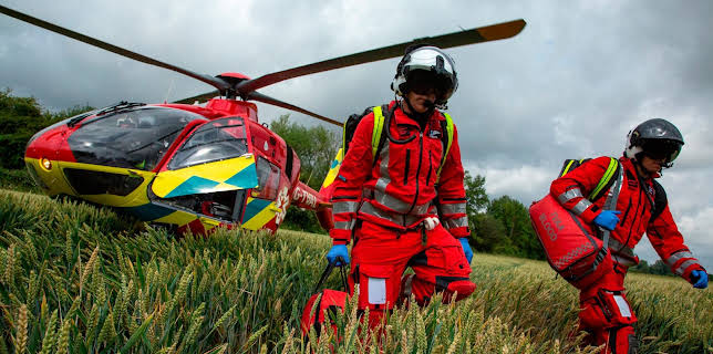 11:05 PM: Emergency Helicopter Medics | More 4 | 11/17 2025