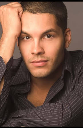 Rey Valentin as 