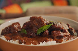 Maneet's Eats: Samosas and Pork Vindaloo