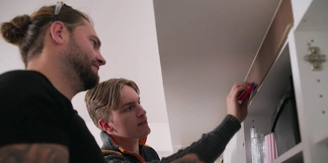 19:30: Kan vi hjelpe til? (S1 E9) (S1) | TV3 | 11/24 2025