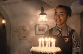 La peor bruja: Felicidades, Indigo Moon