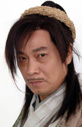 Man-Tat Ng as Golden Leg Fung