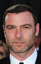 Liev Schreiber como 