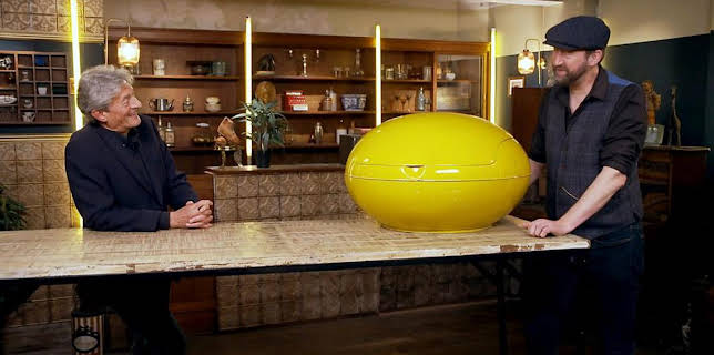 3:45 PM: The Bidding Room (S6) | BBC One | 11/27 2025