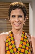 Andrea Beltrão as 