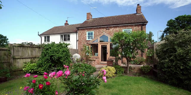 09:15: En plats på landet (S32 E3) (S32) | TV8 | 3/25 2026