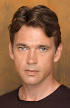 Dougray Scott som 