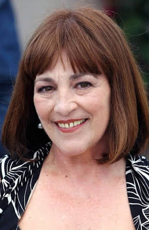 Carmen Maura as 