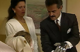 En carne propia season-1: En carne propia Capítulo 18